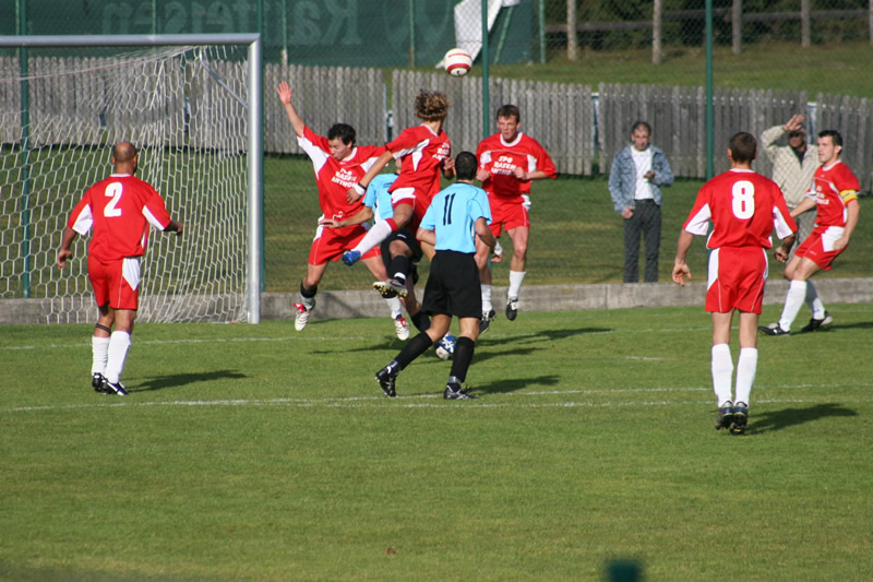 gal/08. Spieltag- SV Reischach-Rasen/2006-10-24 - SVR gg. Rasen-Antholz 040.jpg